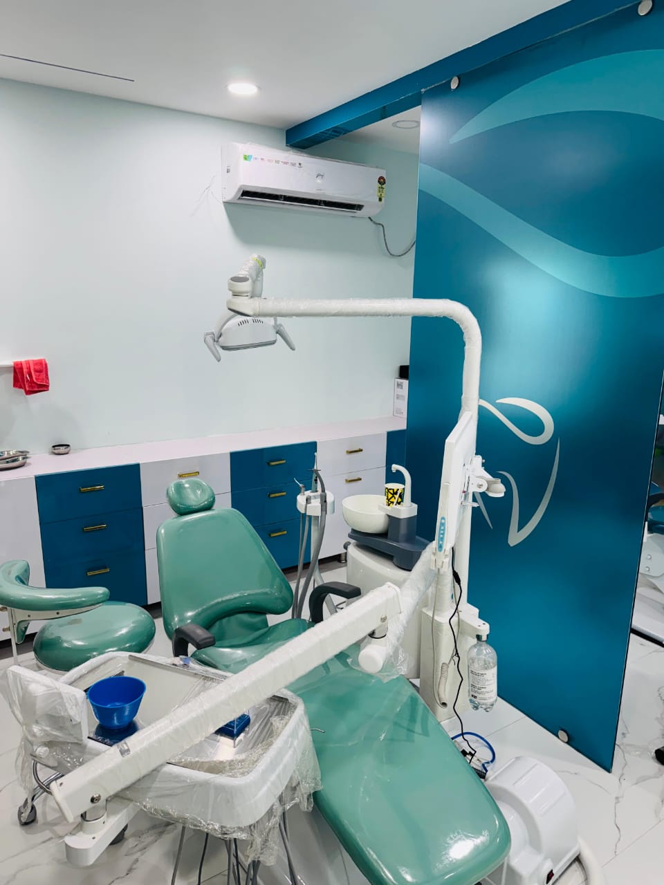 Modern dental equipment at Sri Vaikha